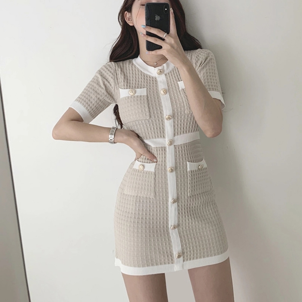 Brand new knitted dress with buttons
